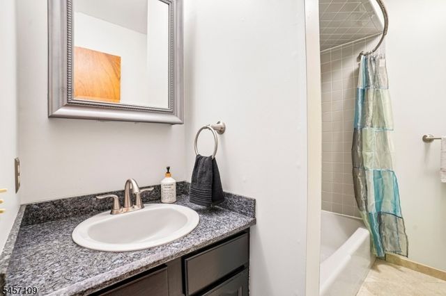 9 Ross Rd, Byram Twp., NJ 07874