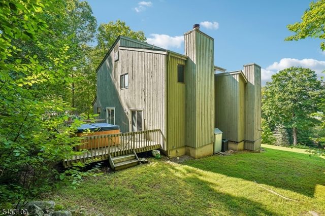 9 Ross Rd, Byram Twp., NJ 07874