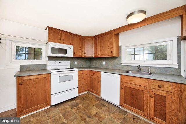 470 ROSEHILL RD, West Grove, PA 19390