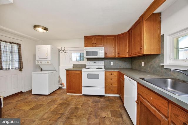 470 ROSEHILL RD, West Grove, PA 19390