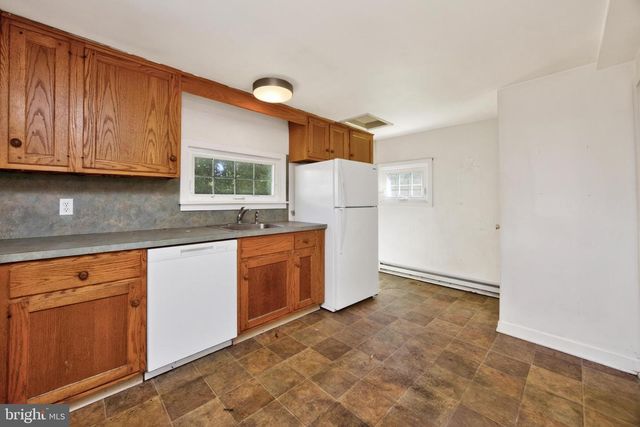 470 ROSEHILL RD, West Grove, PA 19390