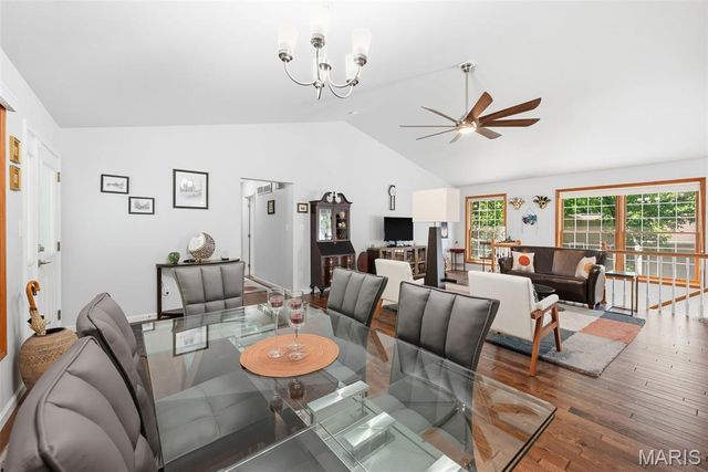 6042 Richmond Drive, Hillsboro, MO 63050