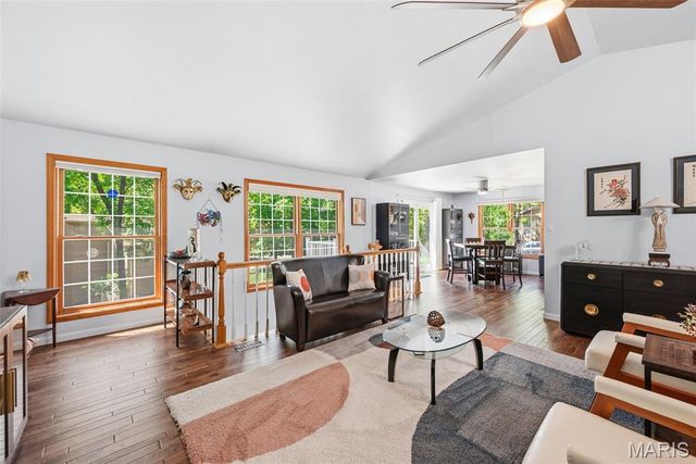 6042 Richmond Drive, Hillsboro, MO 63050