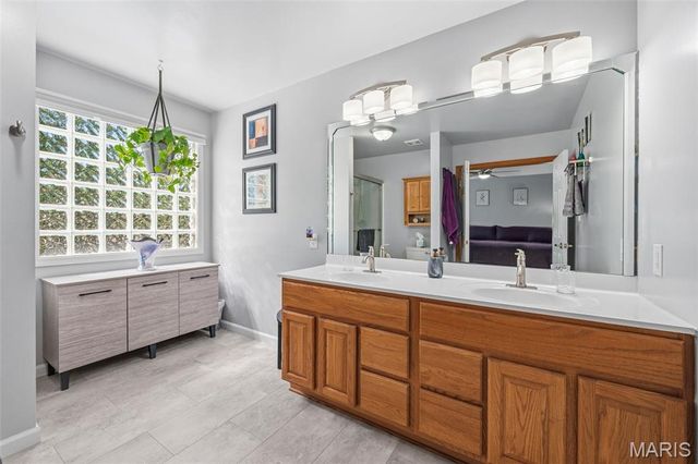 6042 Richmond Drive, Hillsboro, MO 63050
