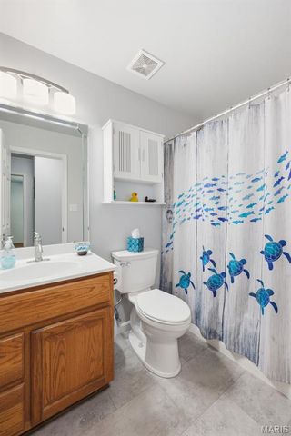 6042 Richmond Drive, Hillsboro, MO 63050