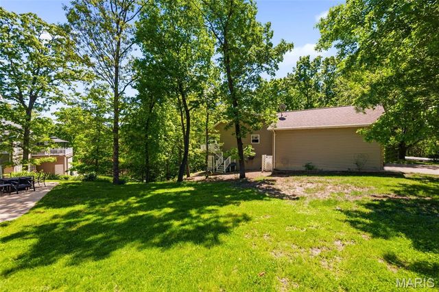 6042 Richmond Drive, Hillsboro, MO 63050