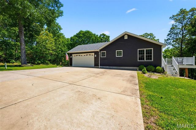 6042 Richmond Drive, Hillsboro, MO 63050