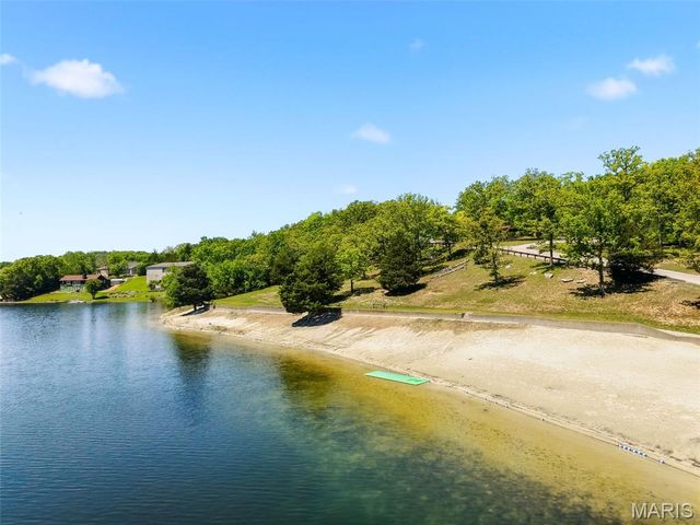 6042 Richmond Drive, Hillsboro, MO 63050