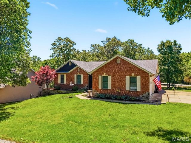 6042 Richmond Drive, Hillsboro, MO 63050