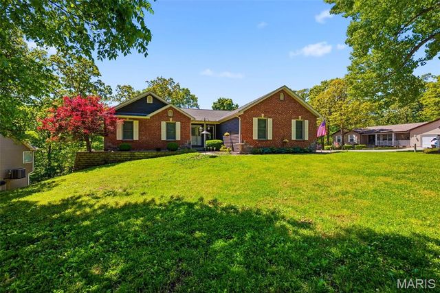 6042 Richmond Drive, Hillsboro, MO 63050