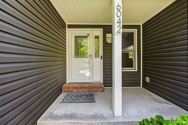 6042 Richmond Drive, Hillsboro, MO 63050
