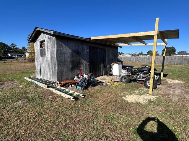 275 Independence Way, Cameron, NC 28326