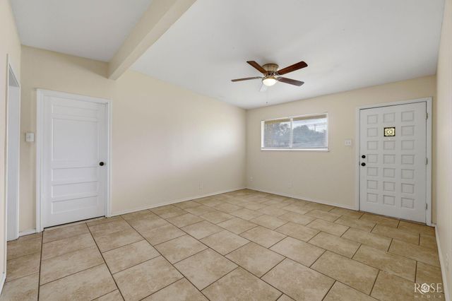 2105 S A & M Avenue, San Angelo, TX 76904