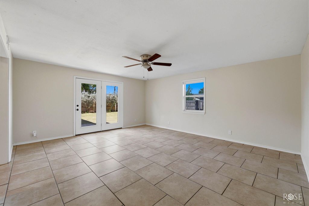 Image 17 of property listing at 2105 S A & M Avenue, San Angelo, TX 76904