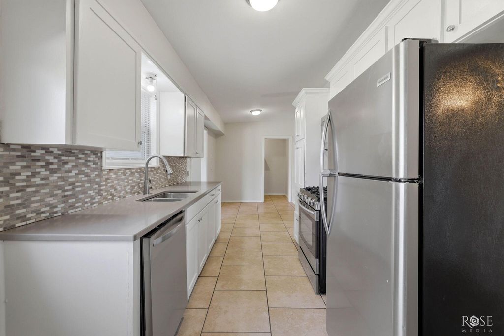 Image 9 of property listing at 2105 S A & M Avenue, San Angelo, TX 76904
