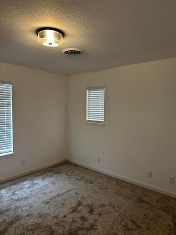 801 Skyline Drive, Borger, TX 79007