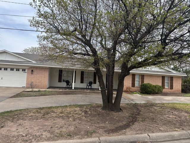 801 Skyline Drive, Borger, TX 79007