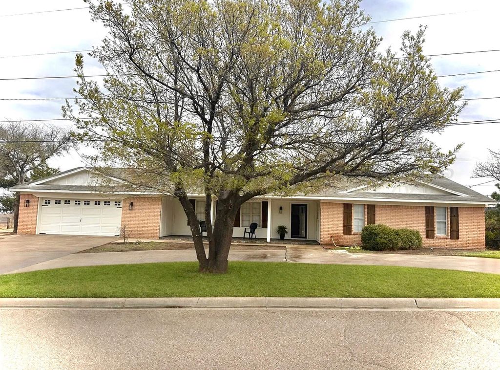 801 Skyline Drive, Borger, TX 79007