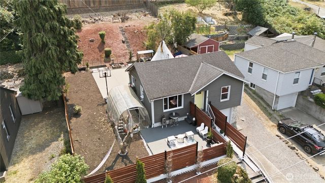 470 Grandey Way NE, Renton, WA 98057