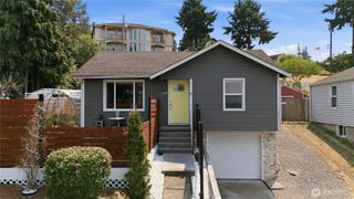 470 Grandey Way NE, Renton, WA 98057