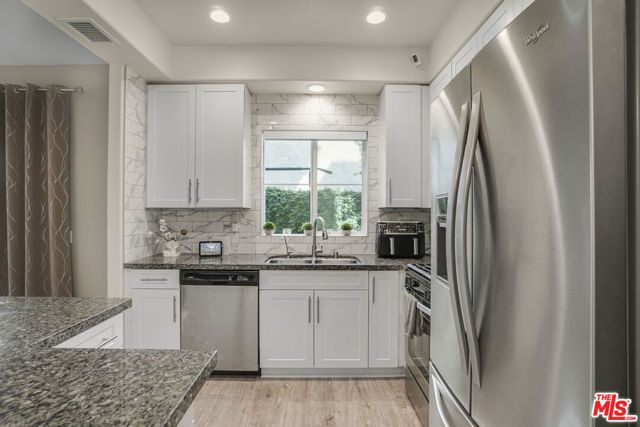 22755 Walnut Park Lane, Newhall (santa Clarita), CA 91321