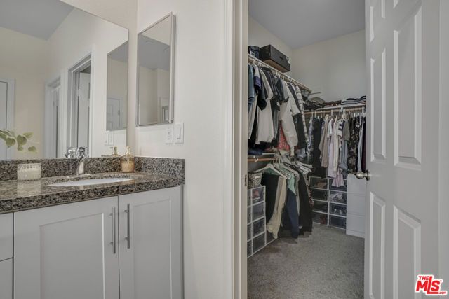 22755 Walnut Park Lane, Newhall (santa Clarita), CA 91321