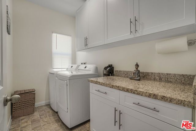 22755 Walnut Park Lane, Newhall (santa Clarita), CA 91321