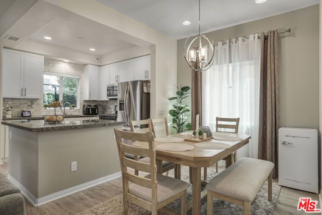 22755 Walnut Park Lane, Newhall (santa Clarita), CA 91321