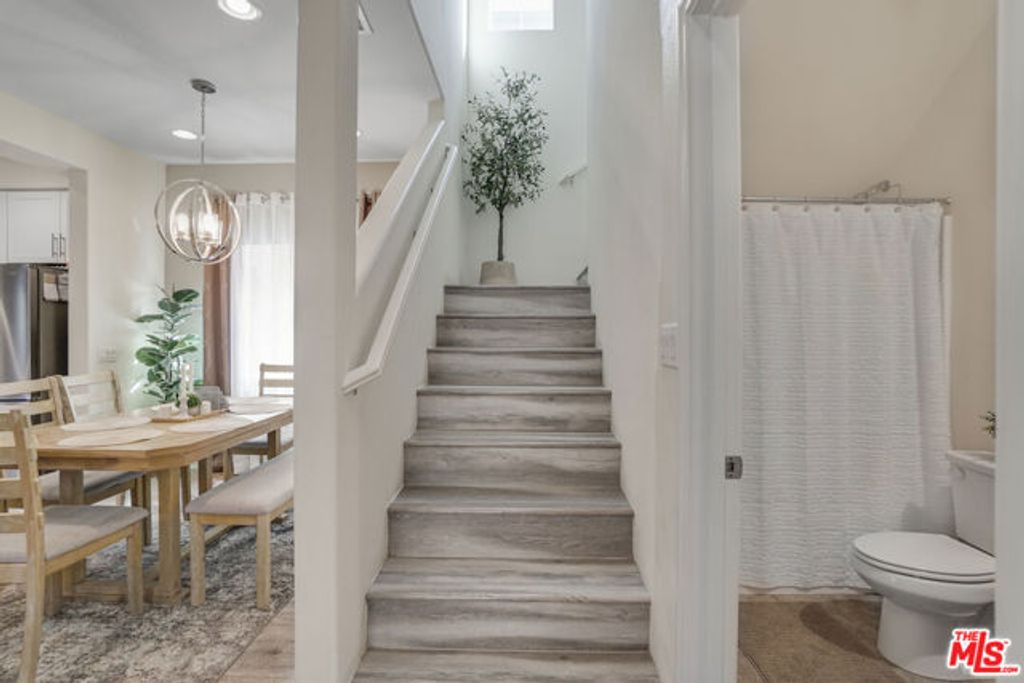 22755 Walnut Park Lane, Newhall (santa Clarita), CA 91321