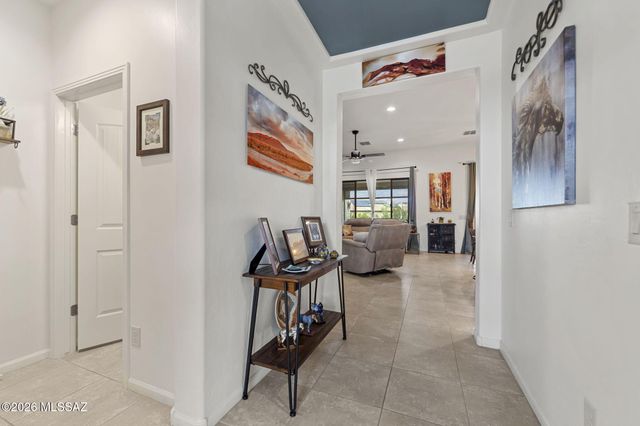 2547 E Josephine View Drive, Green Valley, AZ 85614