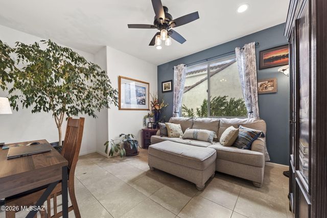 2547 E Josephine View Drive, Green Valley, AZ 85614