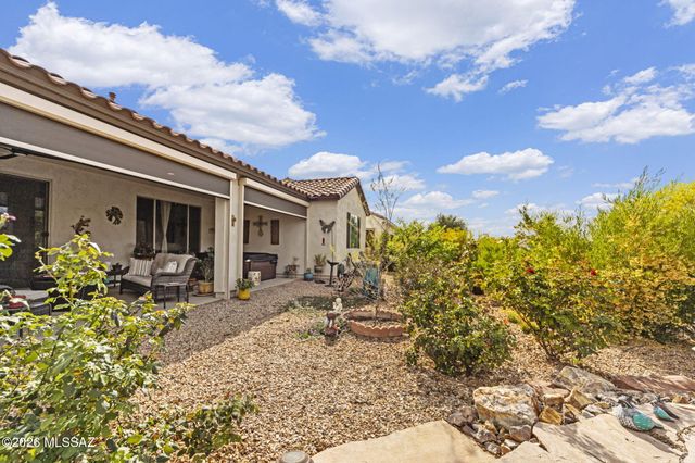 2547 E Josephine View Drive, Green Valley, AZ 85614