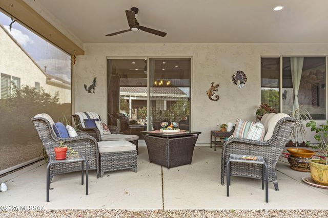 2547 E Josephine View Drive, Green Valley, AZ 85614