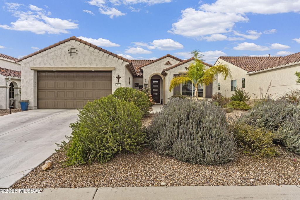 2547 E Josephine View Drive, Green Valley, AZ 85614