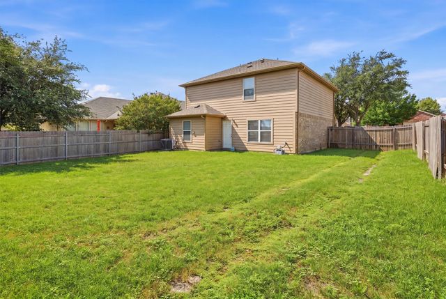 161 Dodge City Trail, Newark, TX 76071