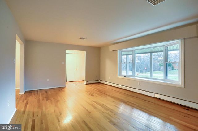 509 SHAFFER RD, Millersburg, PA 17061