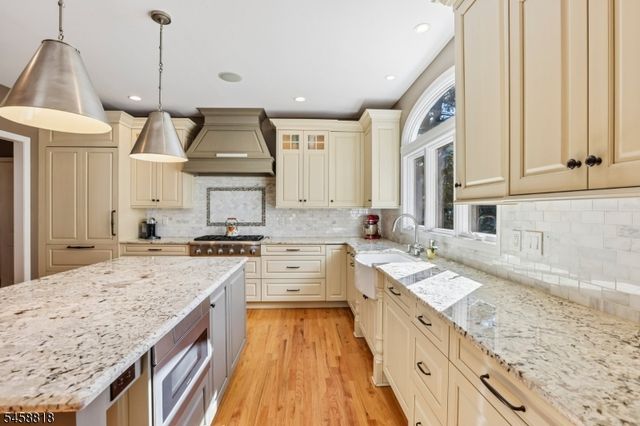 3 Lake Cherokee Dr, Randolph Twp., NJ 07869