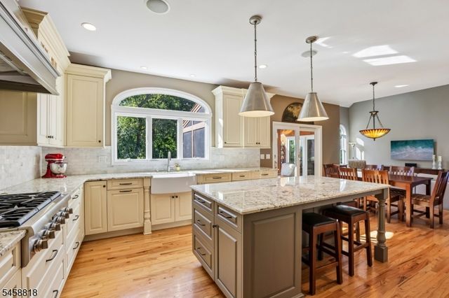 3 Lake Cherokee Dr, Randolph Twp., NJ 07869