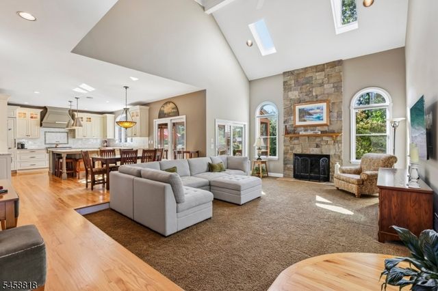 3 Lake Cherokee Dr, Randolph Twp., NJ 07869
