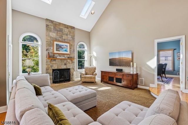 3 Lake Cherokee Dr, Randolph Twp., NJ 07869