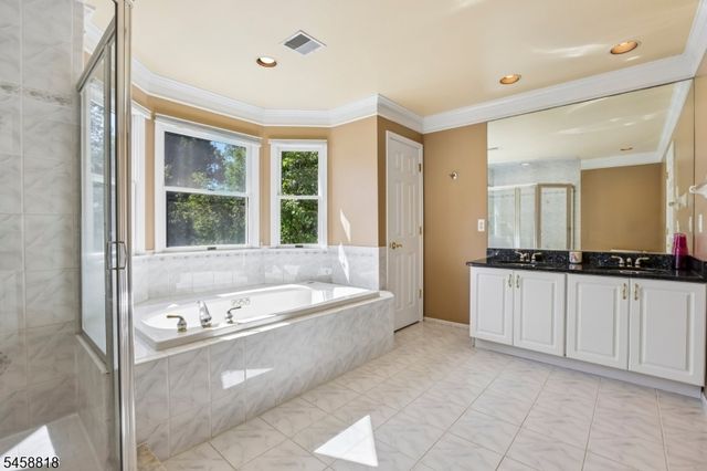 3 Lake Cherokee Dr, Randolph Twp., NJ 07869