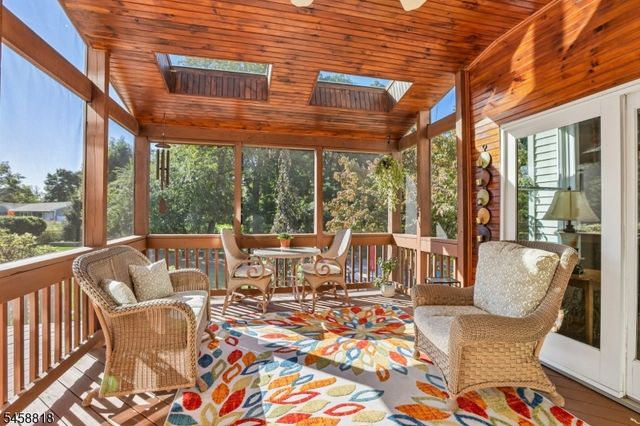 3 Lake Cherokee Dr, Randolph Twp., NJ 07869
