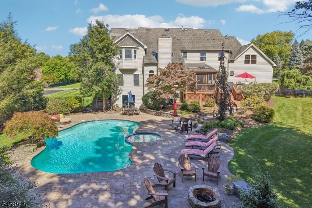 3 Lake Cherokee Dr, Randolph Twp., NJ 07869
