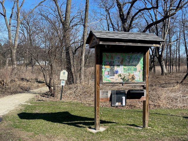 207 Lions Court, Lake Zurich, IL 60047