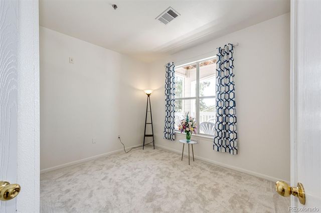 6005 W Castlegate Drive W B18, Castle Rock, CO 80108