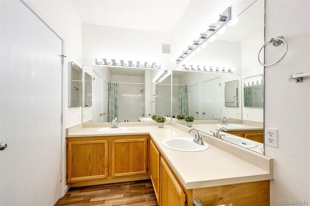 6005 W Castlegate Drive W B18, Castle Rock, CO 80108