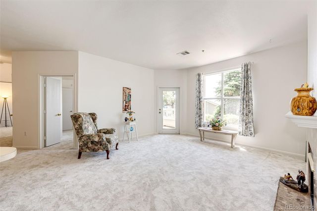 6005 W Castlegate Drive W B18, Castle Rock, CO 80108