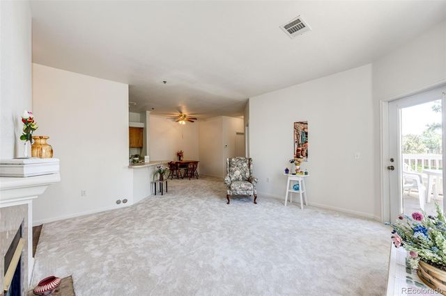 6005 W Castlegate Drive W B18, Castle Rock, CO 80108