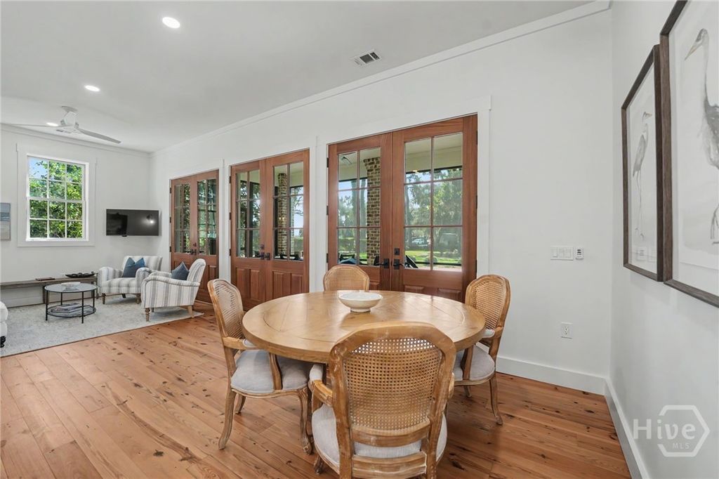Image 11 of property listing at 45 Misty Morning Drive, Richmond Hill, GA 31324