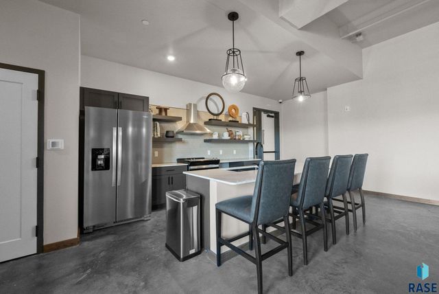 151 E 4th Pl Unit 101, Sioux Falls, SD 57104